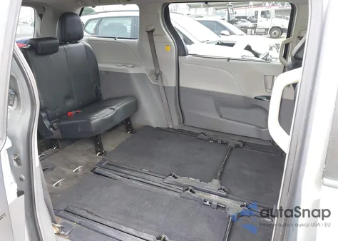 2011 Toyota Sienna Se from USA, damaged, VIN 5TDXK3DC7BS156552